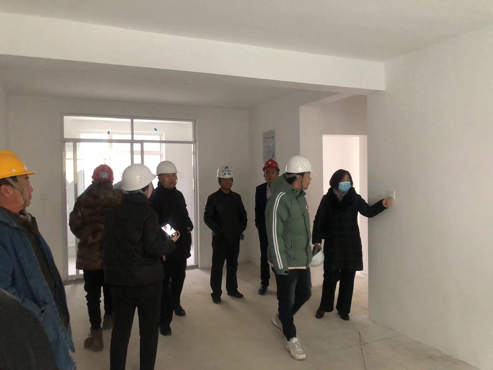 郭樓鎮(zhèn)美和佳苑多層住宅順利通過竣工驗收！