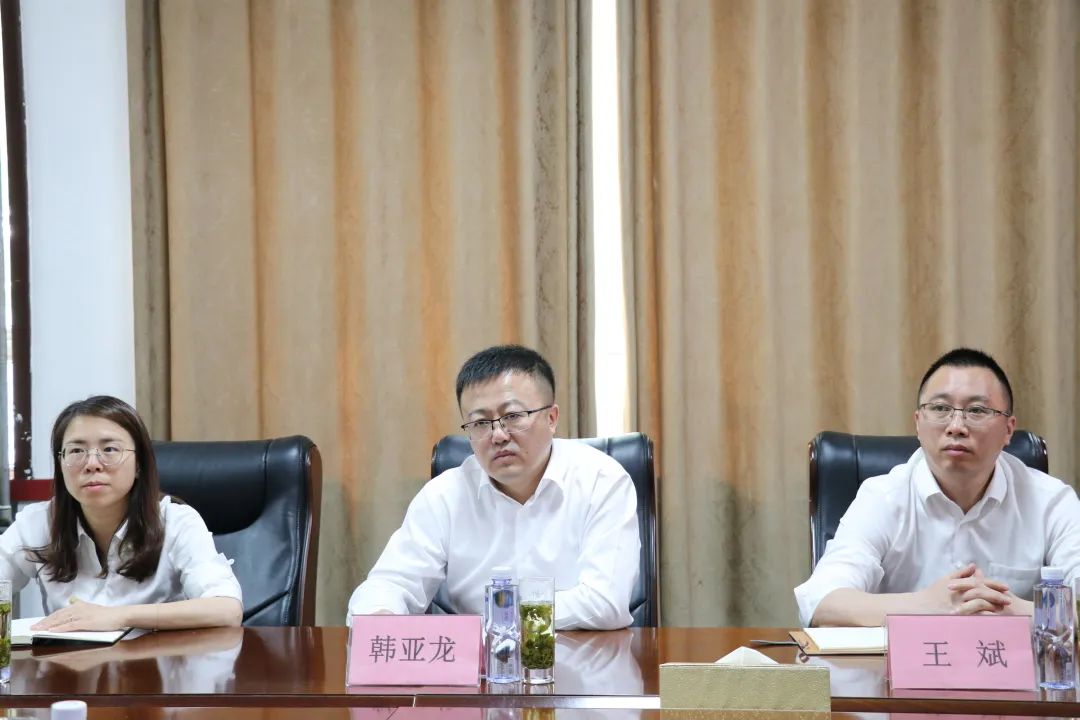 中鐵十局領導蒞臨圣德建筑考察
